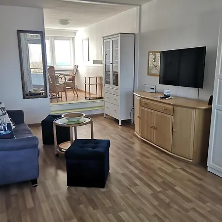 Strandhotel 27 *